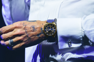 97A205 Men's Classic Watch