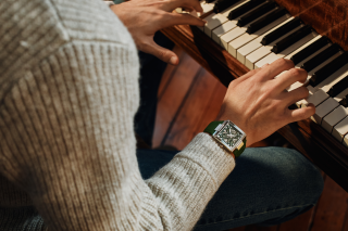 98A343 Men's Classic Watch